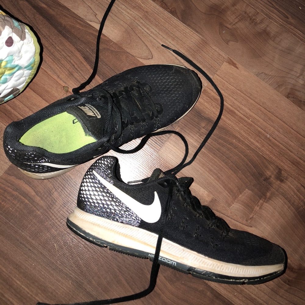 Women’s Nike Tennis Shoes